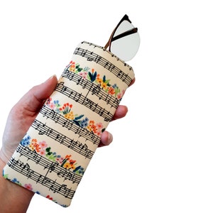 Eyeglasses or sunglasses case, soft glasses case, pretty fabric eyeglass pouch, well padded with thick foam to protect your eyewear.
