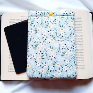 Kindle Paperwhite sleeve for: Kindle Colorsoft, Paperwhite 12th gen, 11th gen, 10th gen, Signature, Oasis, Basic 6 inch Kindle and Scribe