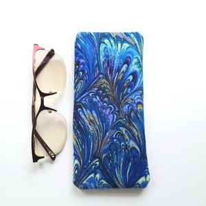 Eyeglasses or sunglasses case, soft glasses case, Peacock fabric eyeglass case, well padded with thick foam to protect your eyewear handmade