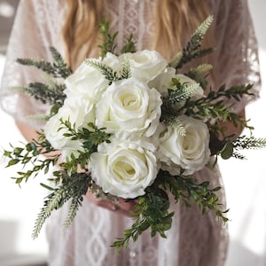 Ivory white roses, Christmas wedding bouquet, Christmas bouquet, winter wedding bouquet, roses bouquet, white roses bouquet, elegant bouquet