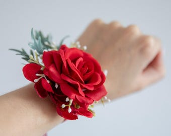 Red rose corsage, wrist corsage, red wrist corsage, rose corsage, boho wedding, rustic flowers, prom corsage, wedding corsage