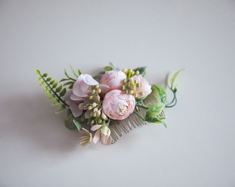 Delicate bridal flower hair comb, bridal floral hair comb, floral hair pin, floral hair clip, flower hair comb, floral comb