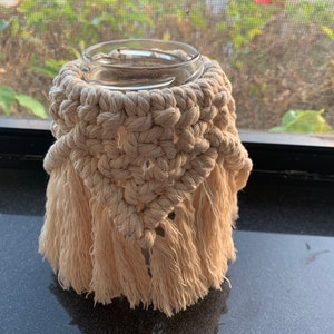 Macrame jar/vase cover