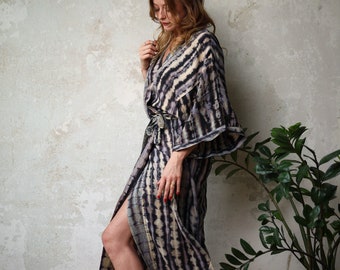 Boho-Chic: Elegantes Batik Kimono-Kleid • Boho Kimono Wickel Robe • Festivaldress• Nachhaltige Kleidung