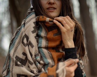 Pièces uniques équitables pour des moments cosy - écharpe en laine - étole - écharpe bohème - couverture ethnique