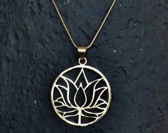 Lotus Elegance - Round Pendant Necklace - Lotusflower Pendant