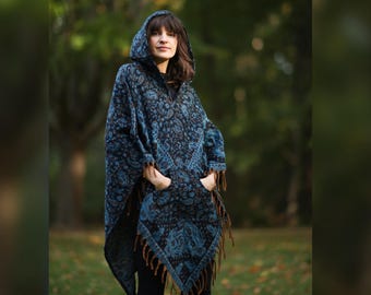 Boho Hooded Poncho, Elegant Oversized Cape with Fringe, Warm Unisex Fall Winter Poncho