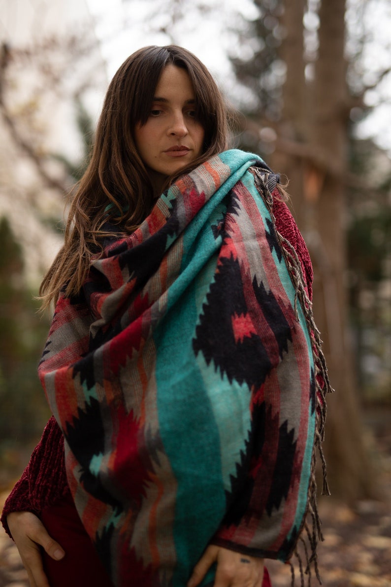 Pièces uniques équitables pour des moments cosy écharpe en laine étole écharpe bohème couverture ethnique Native - Color