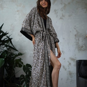 KIMONO DRESS • Boho Kimono Wrap Robe in Free Size • Handcrafted Kimono Dress with Block Print • Sustainable Fashion • Exclusive Fan Print