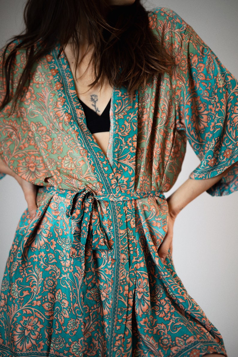 Robe kimono élégante, robe de chambre, kimono vintage, robe de mariée, kimono Boho, vêtements de détente image 4