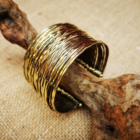 Armreifen aus Marokko Handarbeit Messing,Eisen geflochten  Durchmesser  8,5 cm 