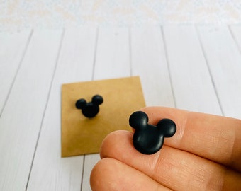 Mouse studs