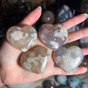 Flower agate heart