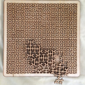 Square Fractal Tray Puzzle image 4