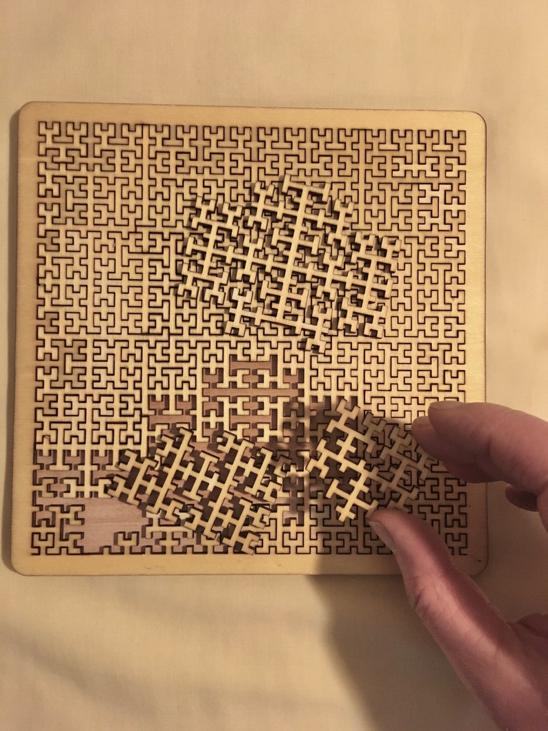 Square Fractal Tray Puzzle image 7