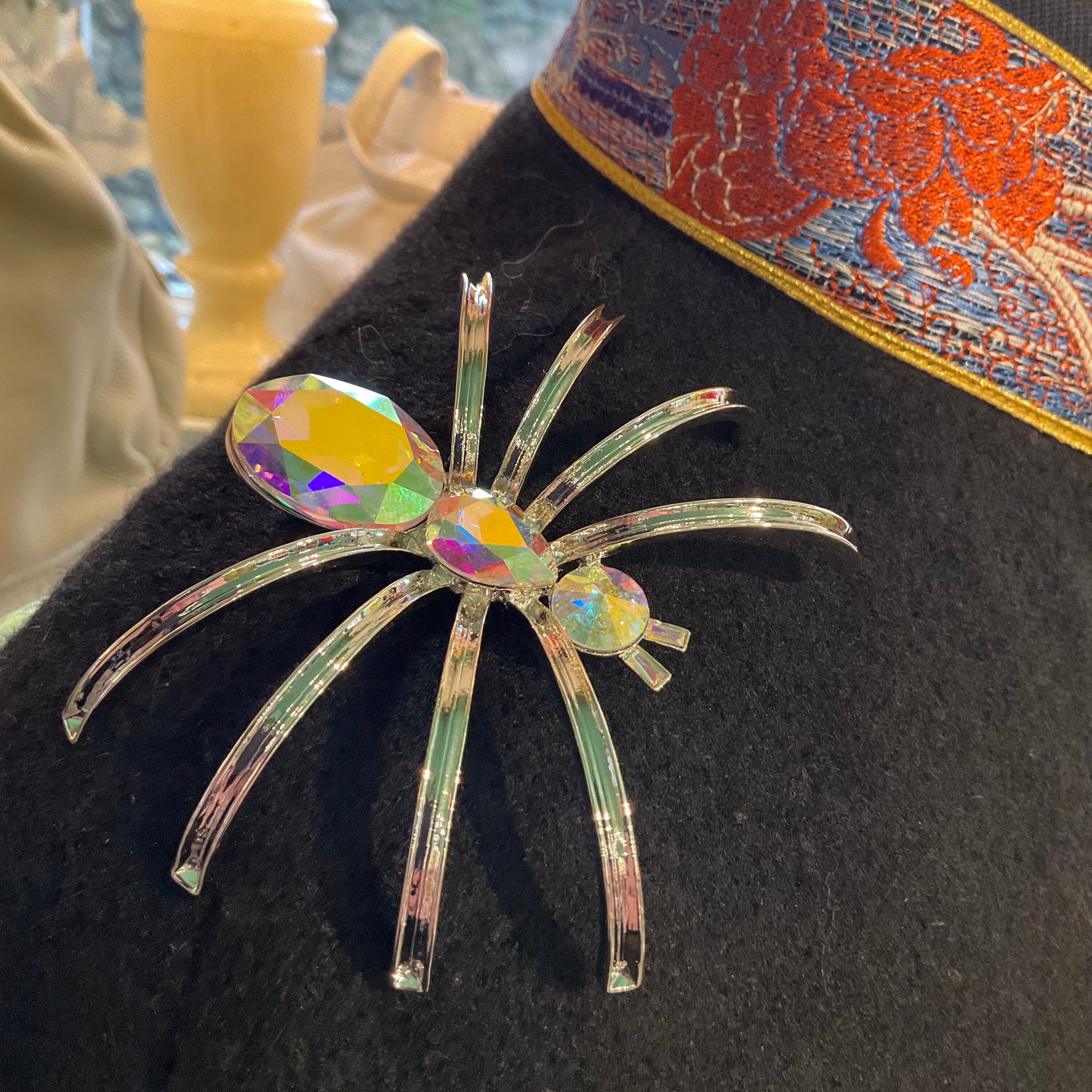 Butler&wilson 　ブローチ Vintage Butler and Wilson Oversized Crystal Bagette Spider
