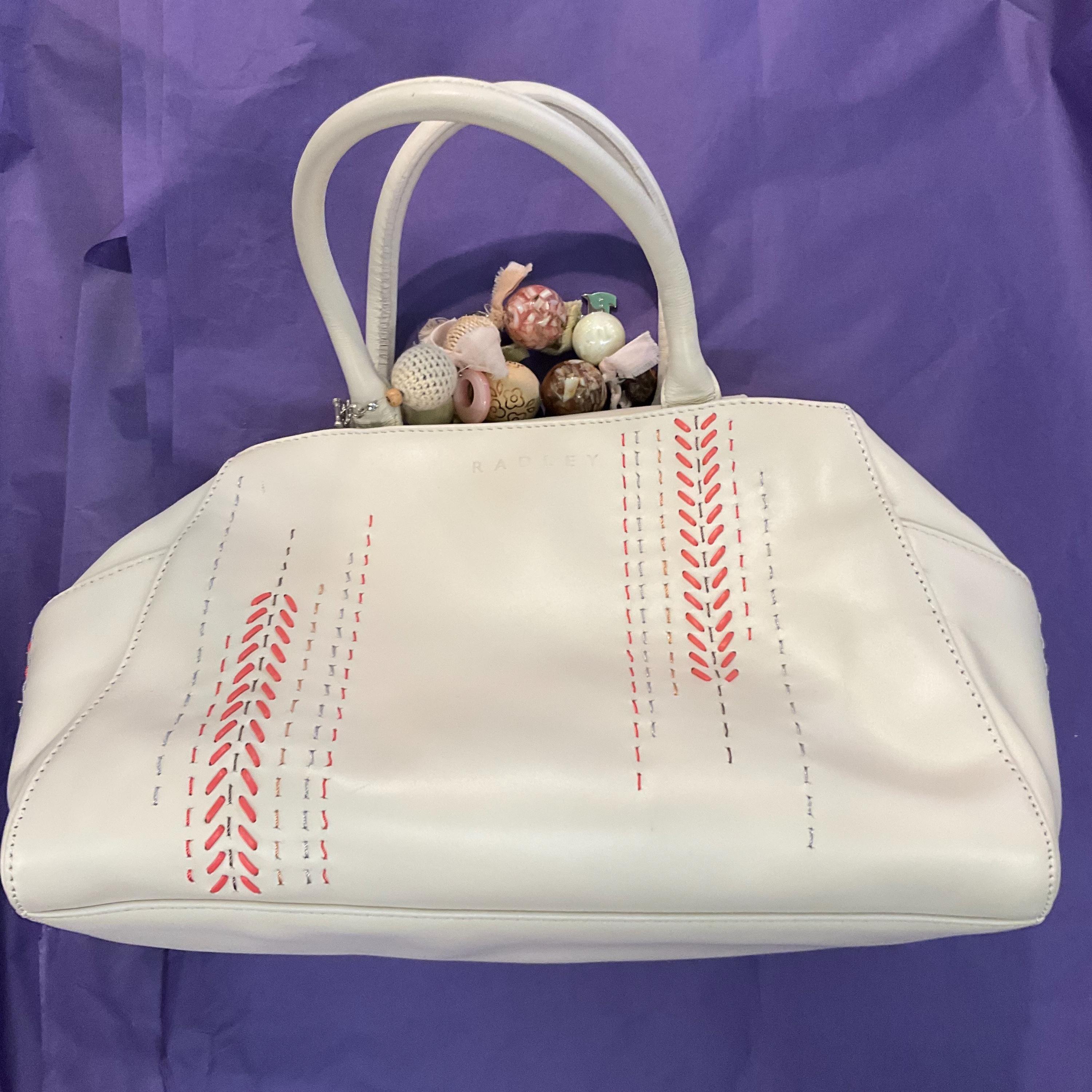 【RADLEY】DOGバックチャーム★国内発関税込★ RADLEY Dog Shaped Bag Red Leather Shoulder Clutch Crossbody