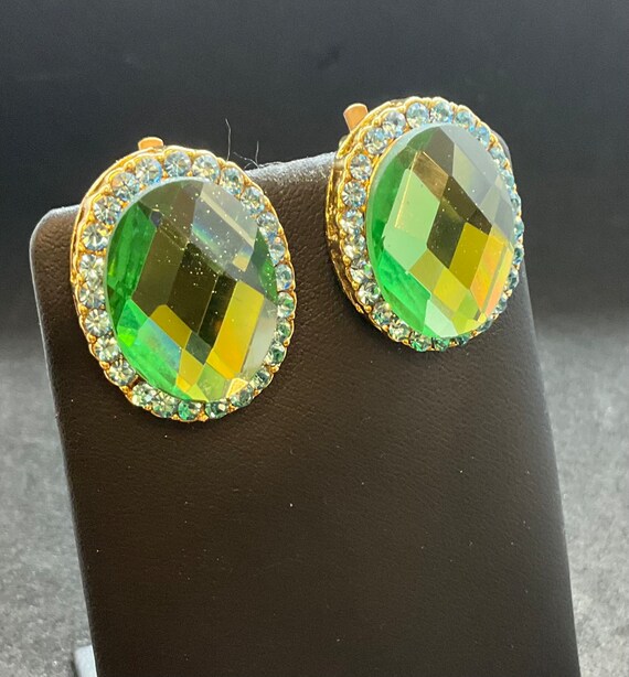 Vintage Butler & Wilson Large crystal Clip on earrings Gem