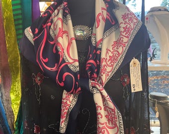 Pañuelo vintage de seda pura de los años 80 de Tie Rack: estampado rococó rosa