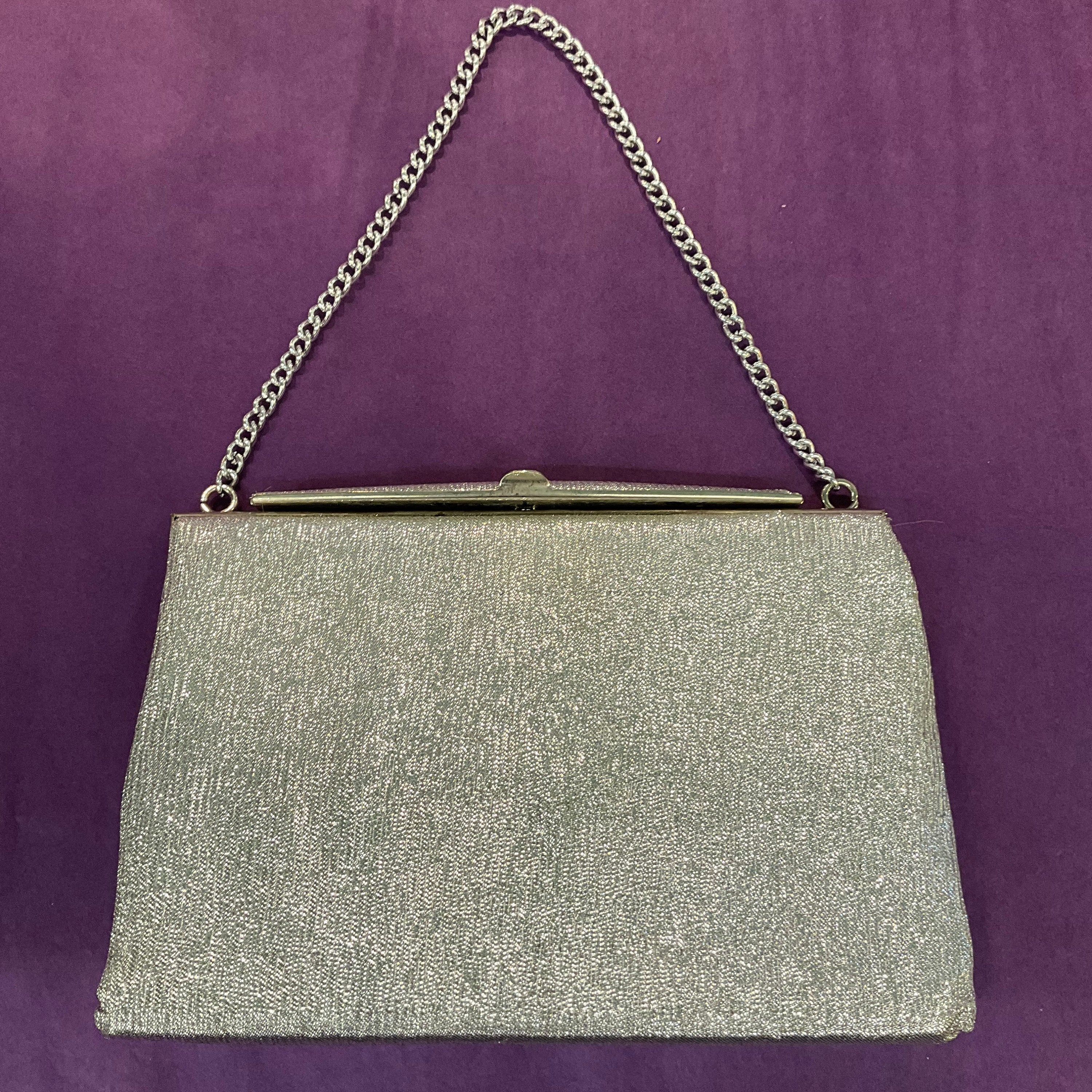 SWAGGER BAG SILVER  Prom clutch bags, Sparkly purse, Silver clutch purse