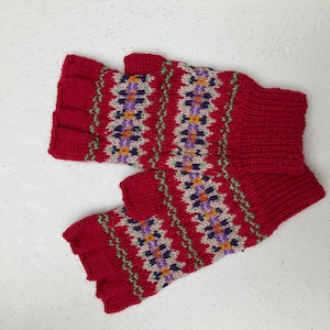 Hand Knit Vintage 1940s style Fair Isle ‘ Land Girl’ Fingerless Gloves