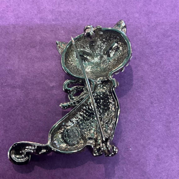 Vintage Butler and Wilson Silver Rhinestone Crystal Pussycat Vintage Butler and Wilson Silver Rhinestone Crystal Pussycat