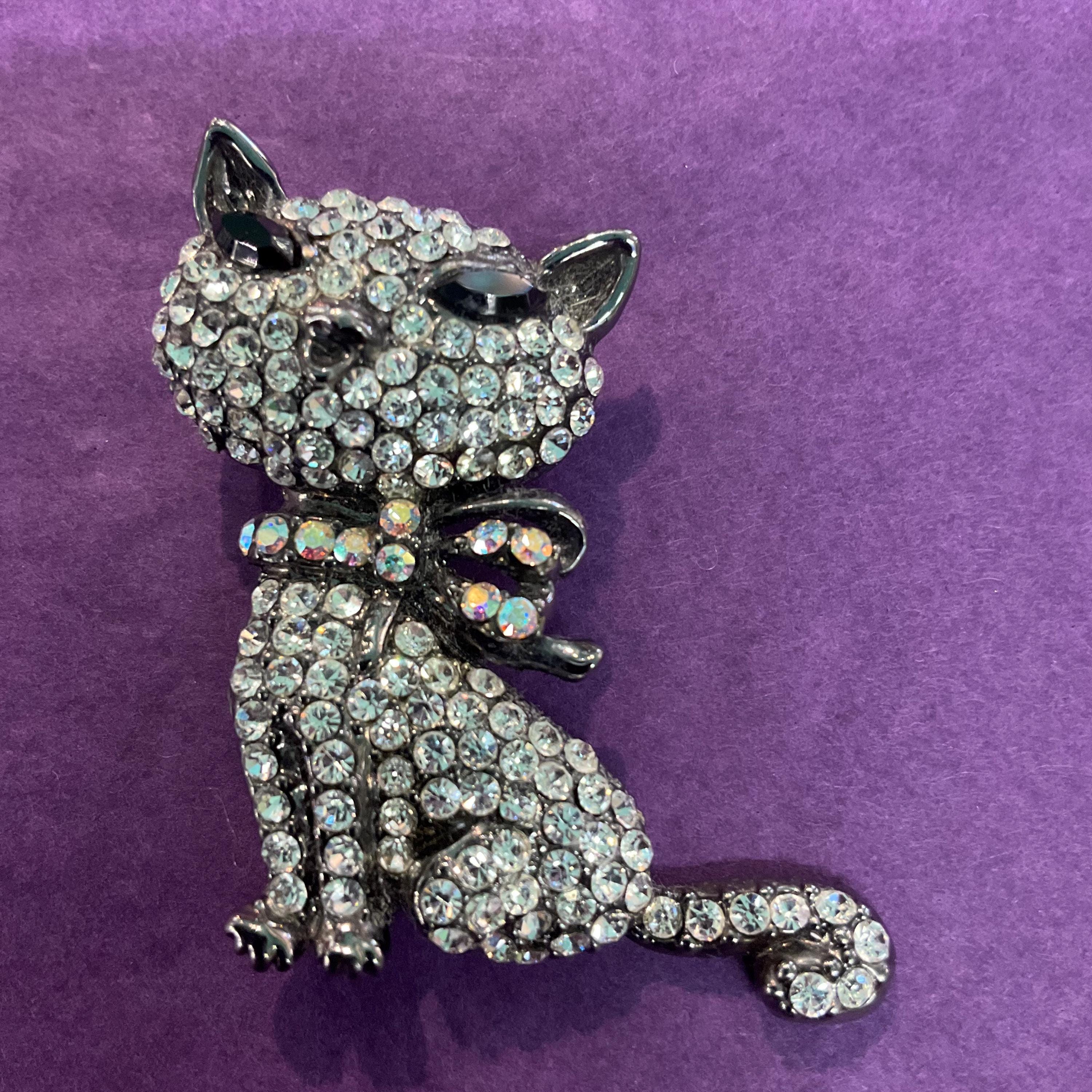 Vintage Butler and Wilson Silver Rhinestone Crystal Pussycat Vintage Butler and Wilson Silver Rhinestone Crystal Pussycat