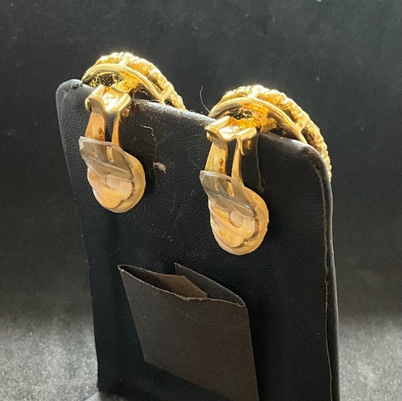 Vintage Butler & Wilson Large crystal Clip on earrings Gem