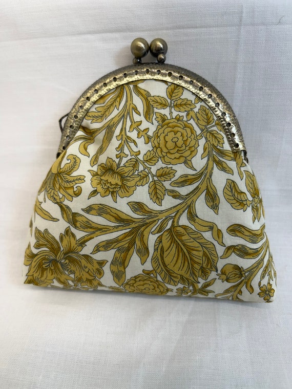 Clasp coin purse uk clearance