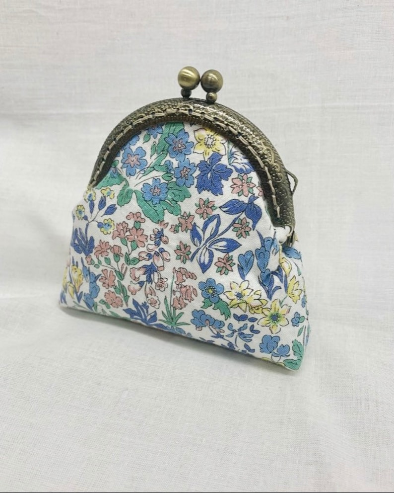 Liberty London print kiss clasp purse, coin/ card holder, handmade in uk image 3