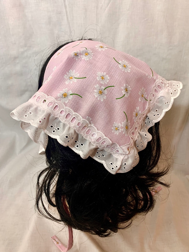 Daisy print Handkerchief headscarf, broiderie anglaise trim bandana, floral print triangle head scarf Pink