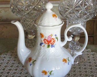 New Listing! Vintage Seltmann Weiden Floral Embossed 6 Cup Coffee Pot, Charming Gift, Like New!