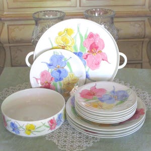 Vintage Villeroy & Boch Iris, Dinner and Salad Plates, Vegetable Bowl, Tray/Cake Plate