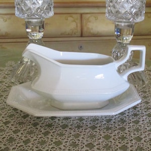 New Listing Vintage Johnson Bros. Heritage White Gravy Boat & Underplate Relish Tray, Excellent Condition image 1