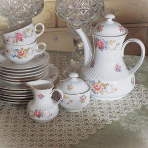 Vintage Winterling Bavarian Tea Set, Floral with Gold Trim, 23-Piece