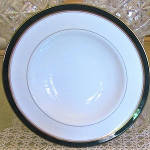 Set of Two Vintage Royal Worcester Howard Leather Green Soup Bowls, Like New Condition!