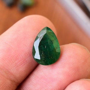 3.7 Carat Vintage zambia Original Emerald Pear Cut Stone, Natural Pear Faceted Emerald, Green Emerald Briolette, Emerald Teardrop 12 x 8.5mm