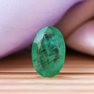 Beautiful 4.5 Carat Natural Zambian Real Earth Mined Emerald Oval Gemstone Precious Faceted Oval Emrald Green Color for Making Jewelry