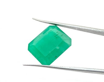 16 CT Natural Zambian Emerald, Faceted Emerald Cut Gemstone (13mm x 17mm)