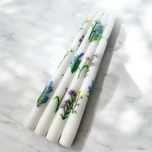 手描きフローラルキャンドル | ご自宅やギフトに最適な、職人によるユニークなキャンドルデコレーション