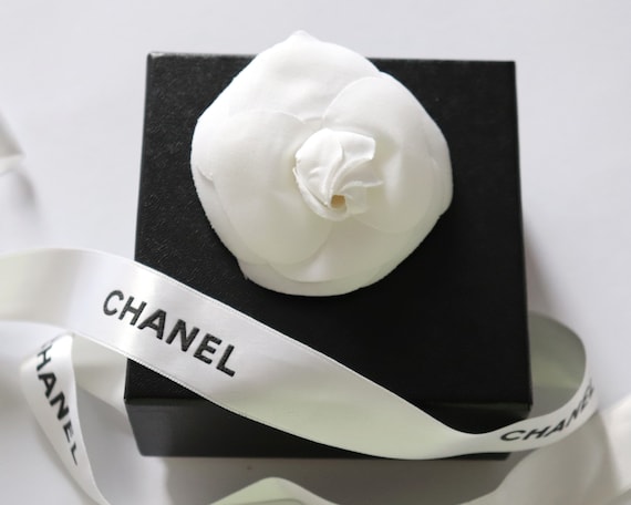 Authentic Chanel Gift Packaging Set Paper Shopping Bag Camellia Flower  Ribbon