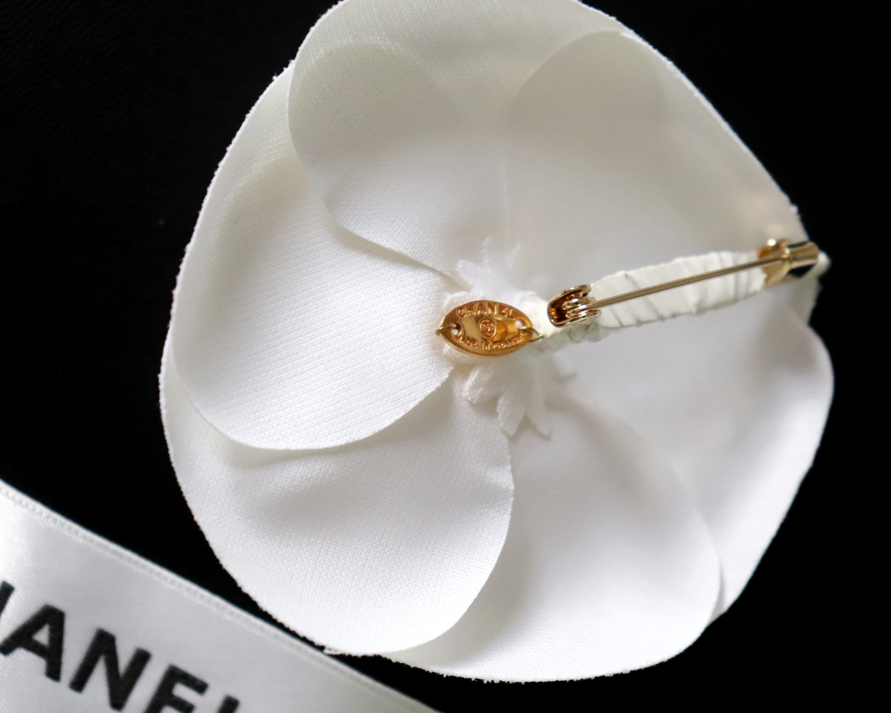 Budget GeniuFabric White Camellia Flower Brooch Vintage Pins Korean  Imitation, men chanel brooch vintage