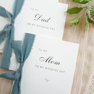Benutzerdefinierte Hochzeitstagkarte mit Seidenband | An meine Mama, Papa, Brautjungfer, Schwester, Freund | Personalisiertes Geschenk von Braut oder Bräutigam