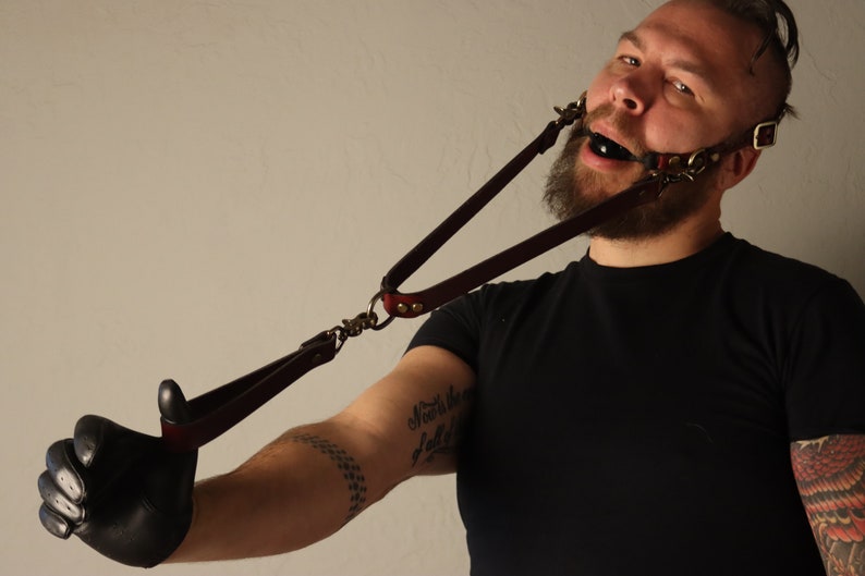 Versatile Oxblood 5-Gag Set by Sabersmyth: Unleash Sensory Exploration in Comfort & Style With d-rings & lead