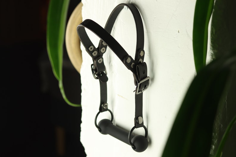 Black Bit Gag, Premium Leather Straps image 6