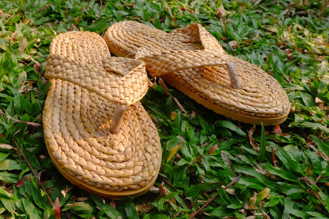 Straw Shoes/straw Slippers/thai Slippers/sandals Handmade/hyacinth