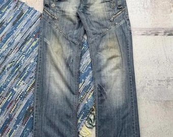 Vintage Jeans With Many Metal Details