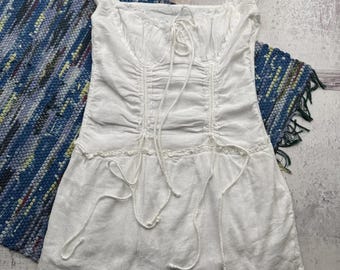 Vintage weißes Minikleid Cottagecore geraffte Spitze oben Milchmädchen Sommer Boho Y2K Damen Sommerkleid