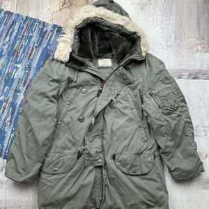 Parka militar vintage dos anos 90