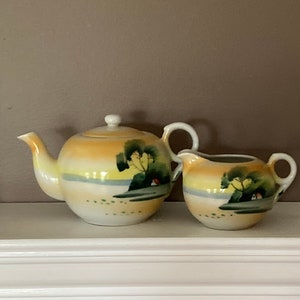 Takito Porcelain Tea Pot and Creamer
